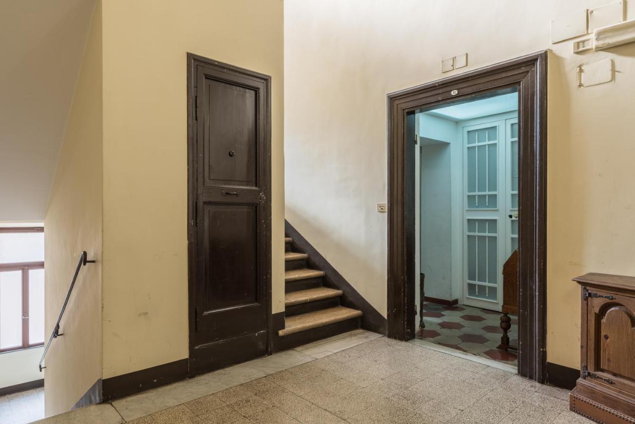 Cozy Wooden Apt In Piazza Navona * Rome