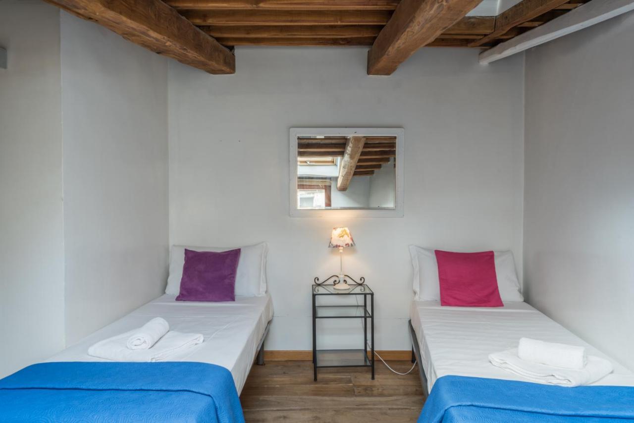 Appartement Cozy Wooden Apt In Piazza Navona *
