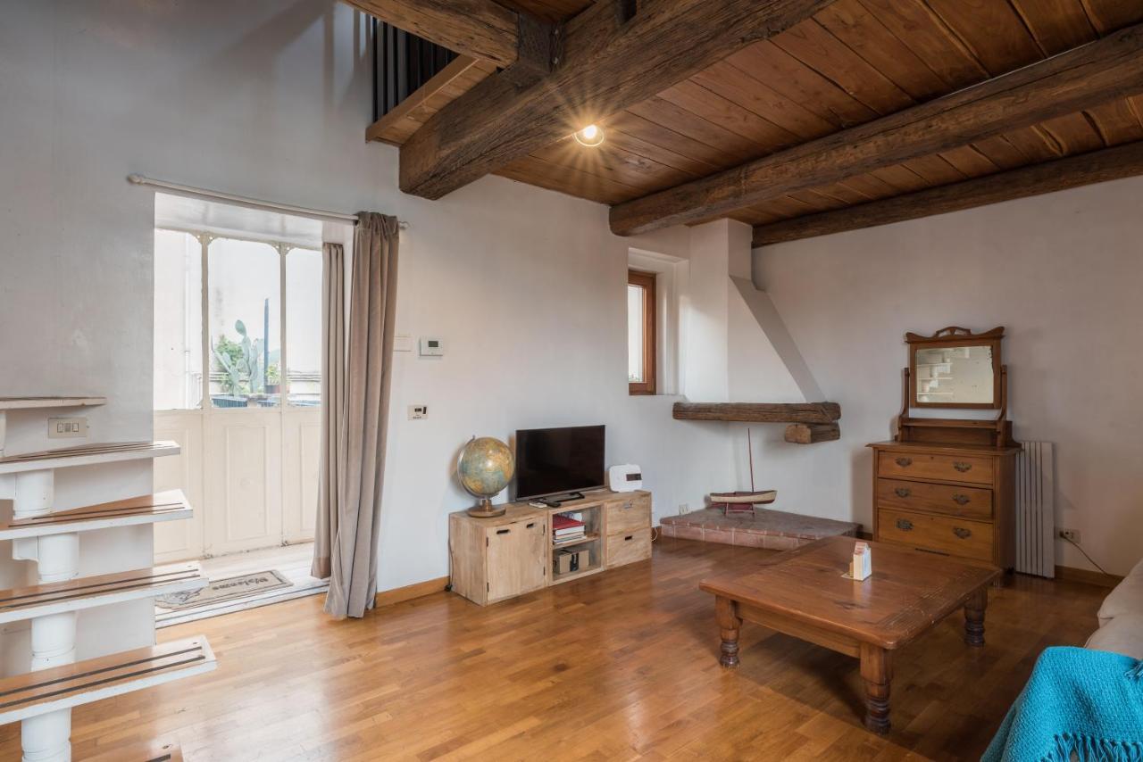 Appartement Cozy Wooden Apt In Piazza Navona *