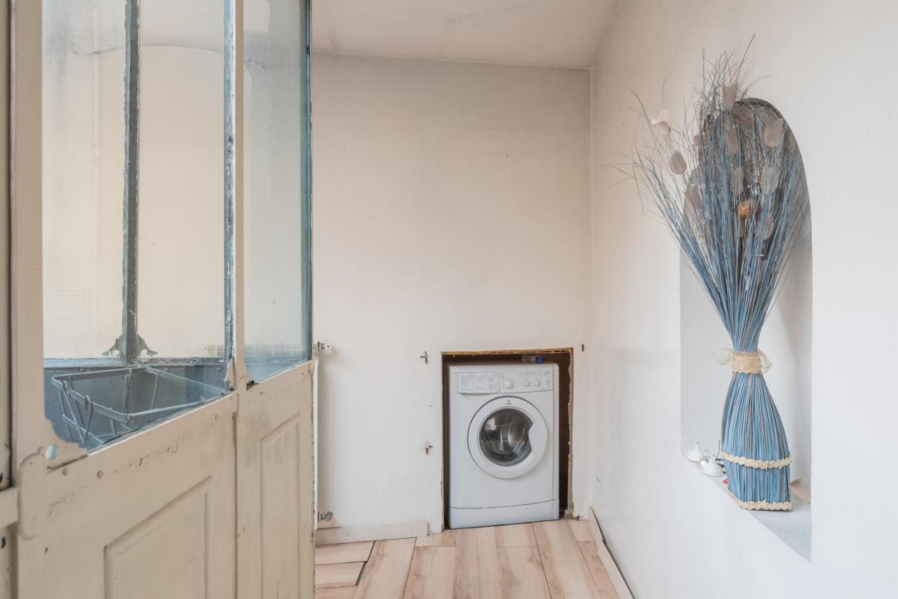 Cozy Wooden Apt In Piazza Navona Rome